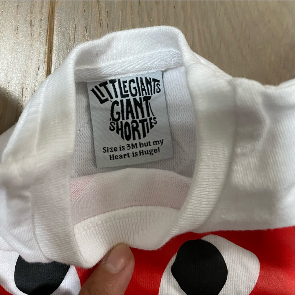 Little Giants: Comme Des Gerbers Onesie 3months - Picture 2 of 2